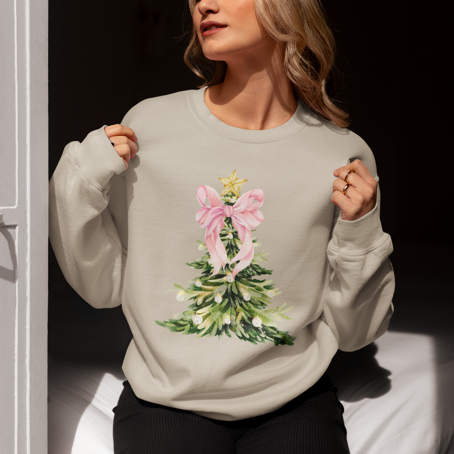 🎄 Christmas Tree Bow Shirt & Christmas Sweatshirt for Women 🎄